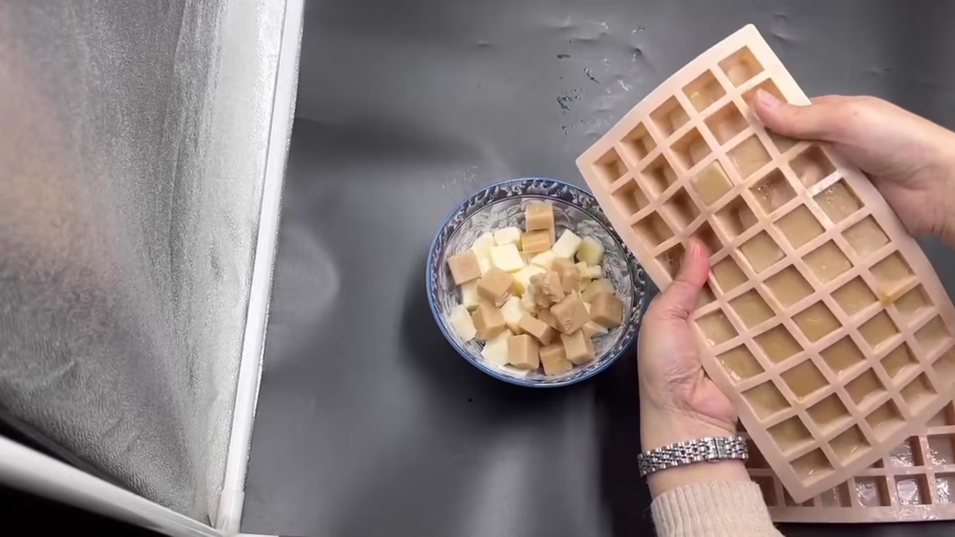方形硅胶冰格